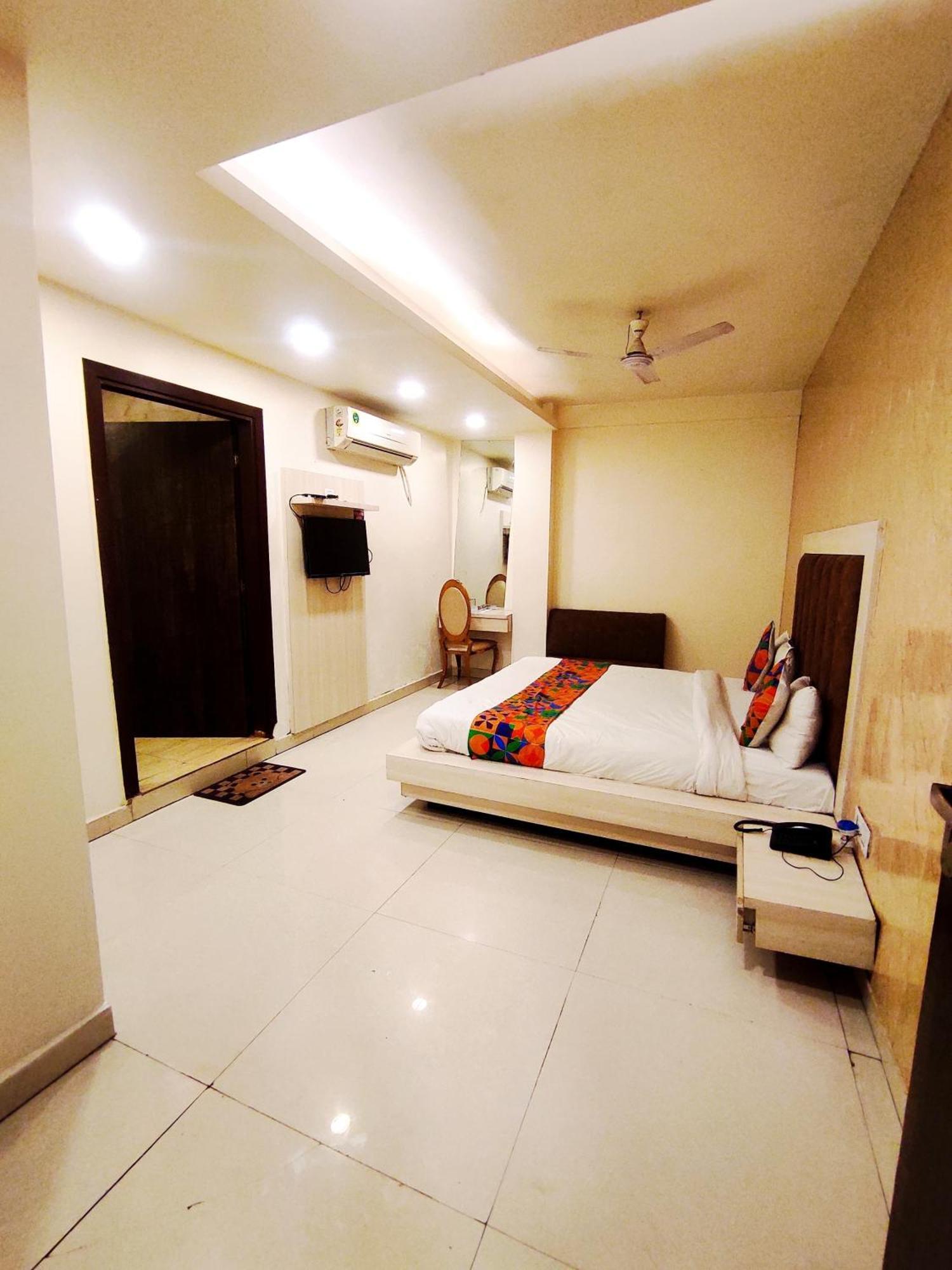 Hotel Seventh Heaven